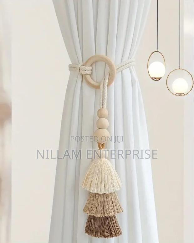 Decorative Ring Curtain Tieback Wit Layered Fan-Shaped Tassels - thumbnail 2