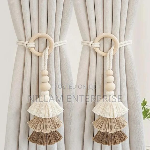Decorative Ring Curtain Tieback Wit Layered Fan-Shaped Tassels - thumbnail 3