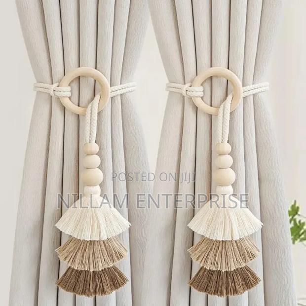 Decorative Ring Curtain Tieback Wit Layered Fan-Shaped Tassels - thumbnail 4