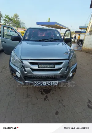 Isuzu D-MAX 2018 Silver
