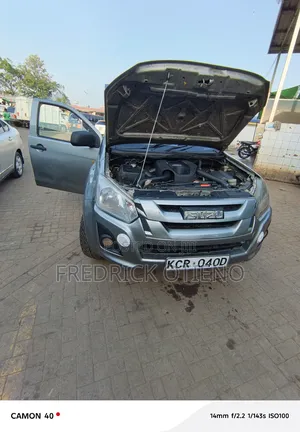 Isuzu D-MAX 2018 Silver