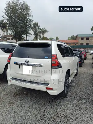 Toyota Land Cruiser Prado 2.7 2017 White