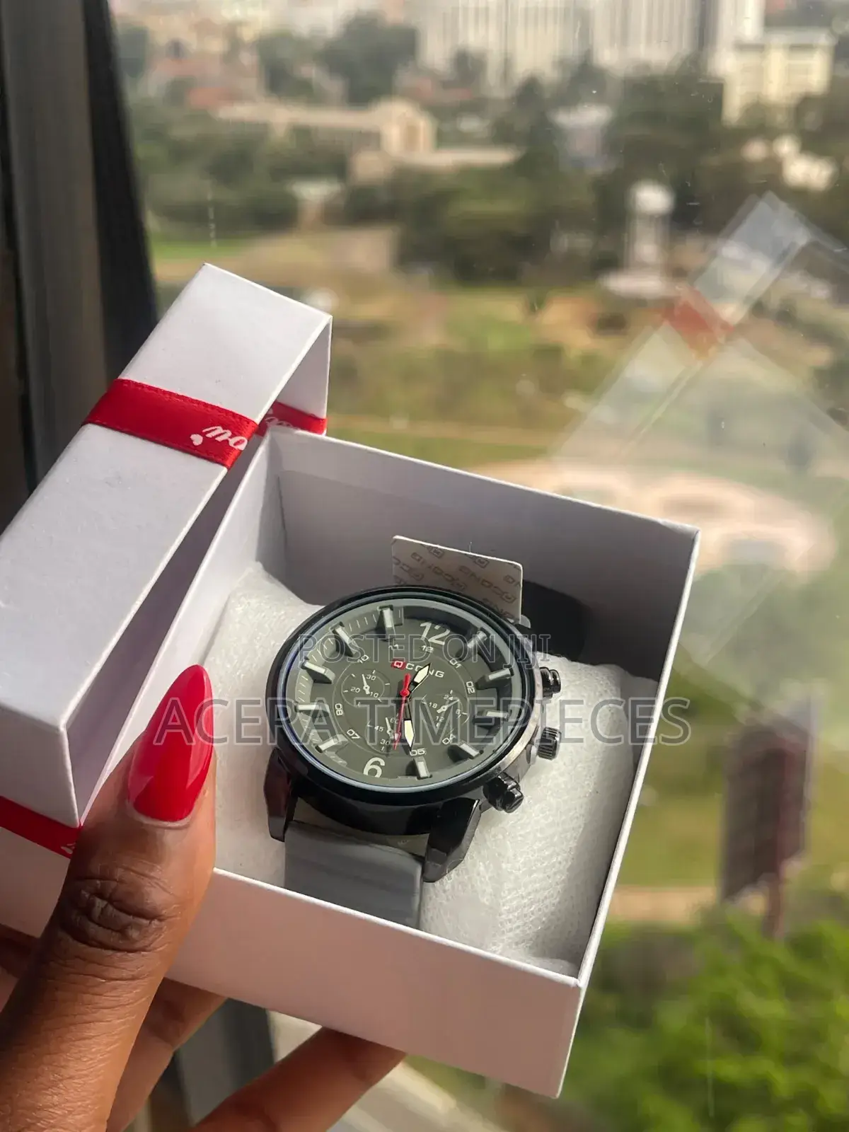 Premium Men's Watch With Gift Box – Stylish, Elegant Affordable