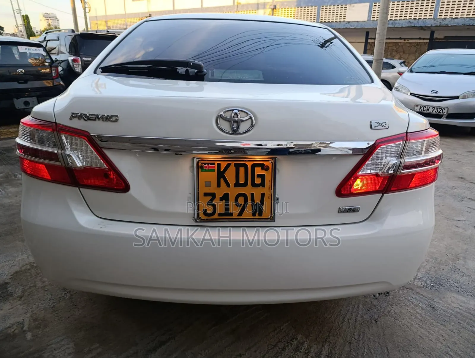 Toyota Premio 2015 White