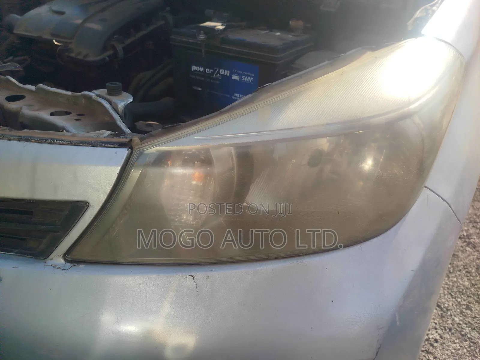 Toyota Vitz 2011 Silver
