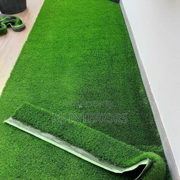 Premium Artificial Grass Flooring for Outdoor Spaces - main view
