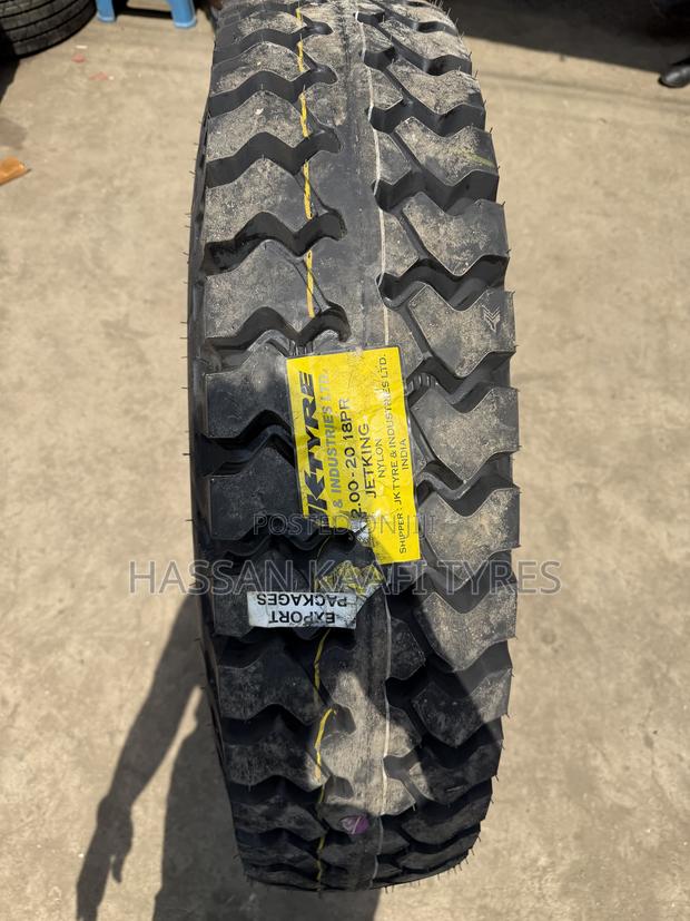 1200r20 Jk India - main view