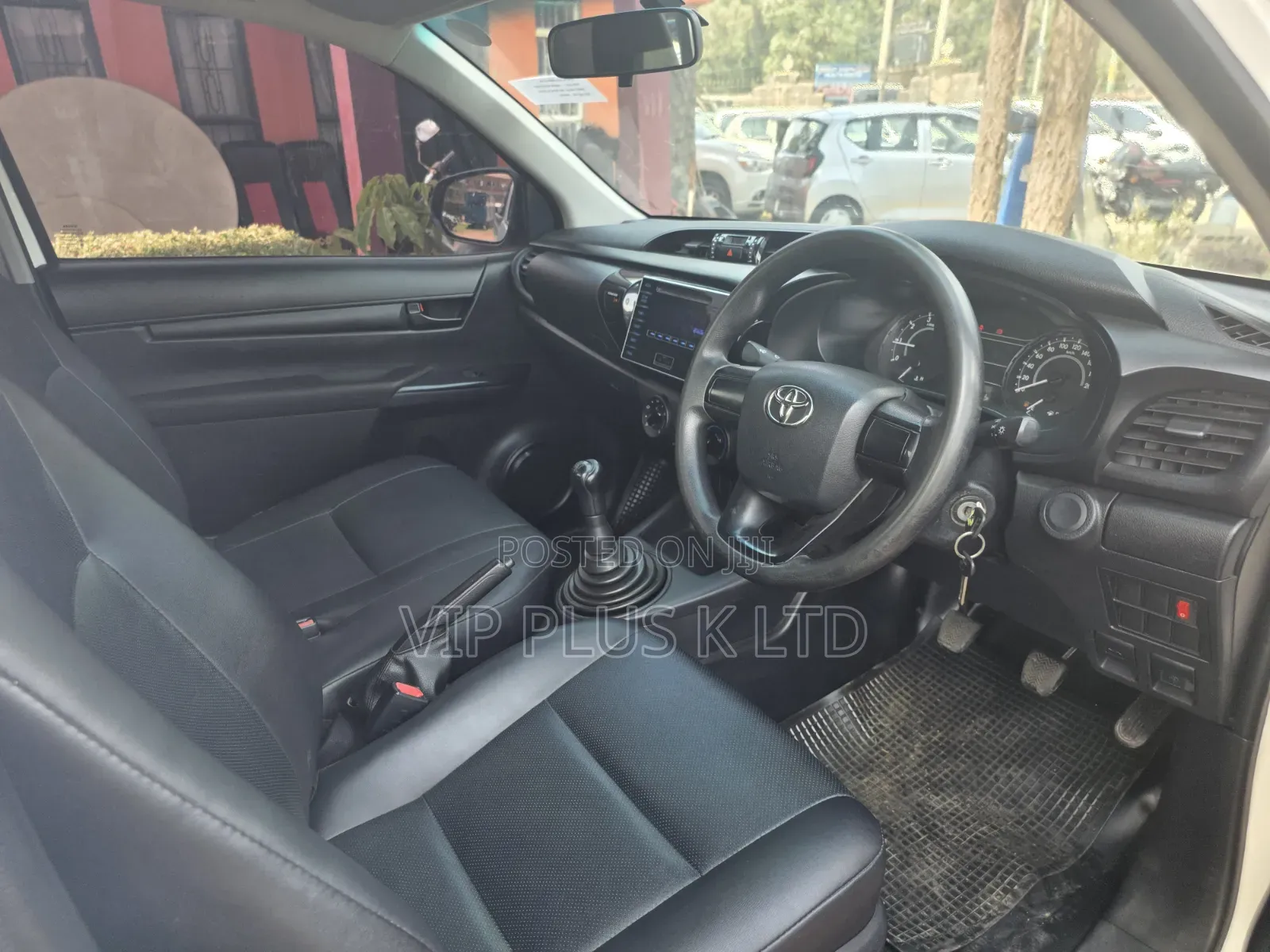 Toyota Hilux Revo Double Cab Deisel 2.4 RWD 2019 White