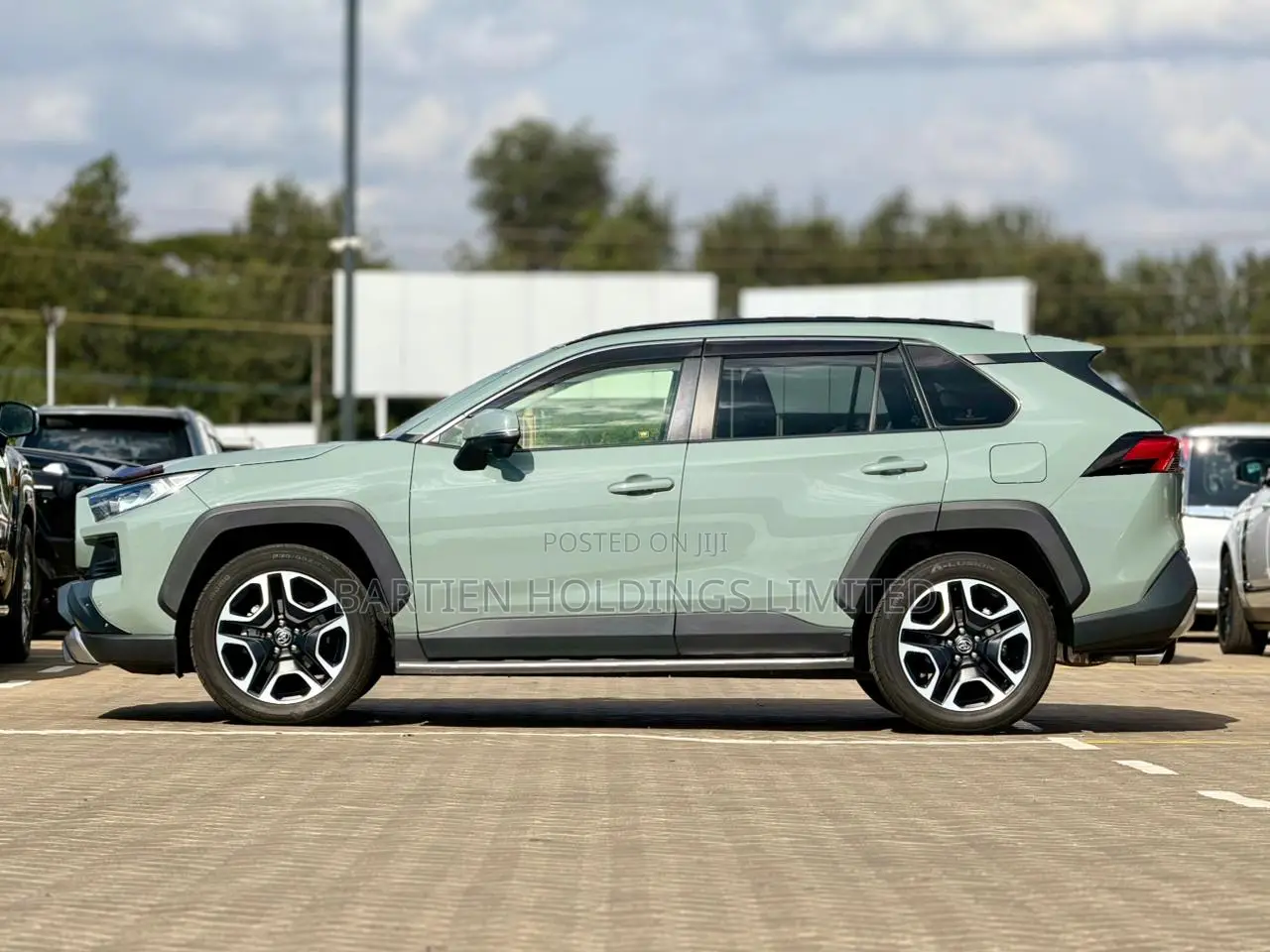 Toyota RAV4 Adventure AWD 2020 Green