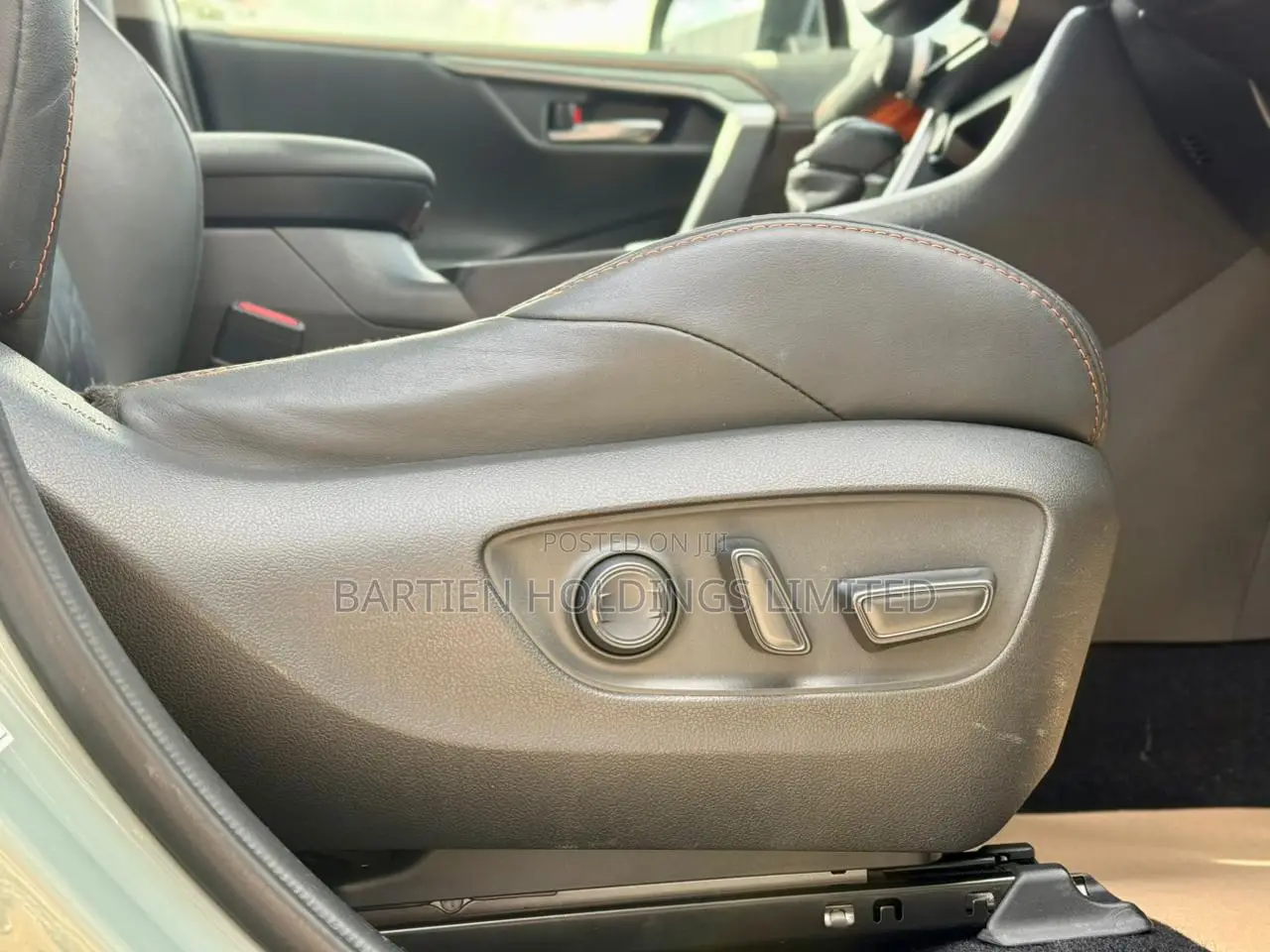 Toyota RAV4 Adventure AWD 2020 Green