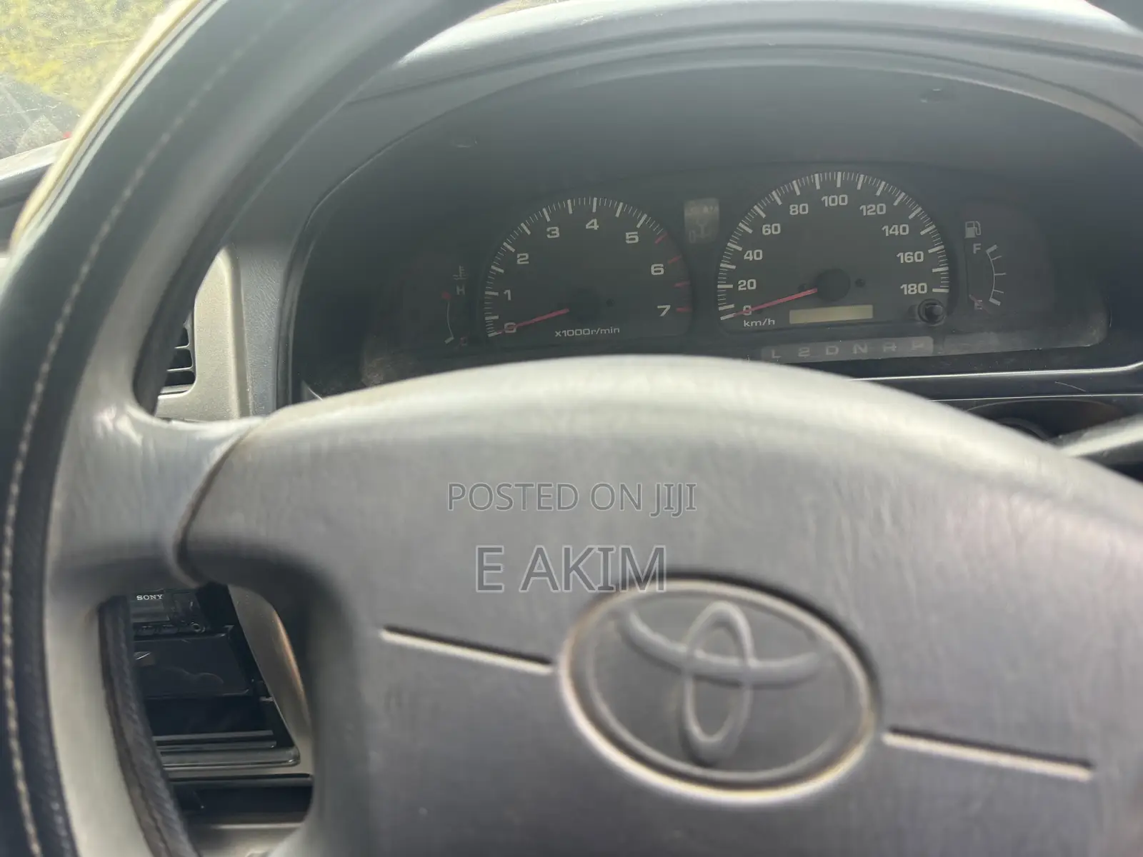 Toyota Hilux Surf 2.7 SSR 2000 Gray