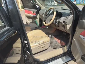Toyota Hilux 2011 Black