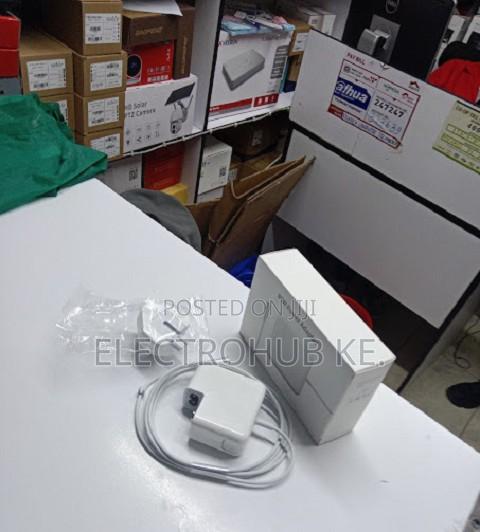 Brand Macbook 45w T-Shape Tip Adapter Charger for Apple Macbook Pro - main view