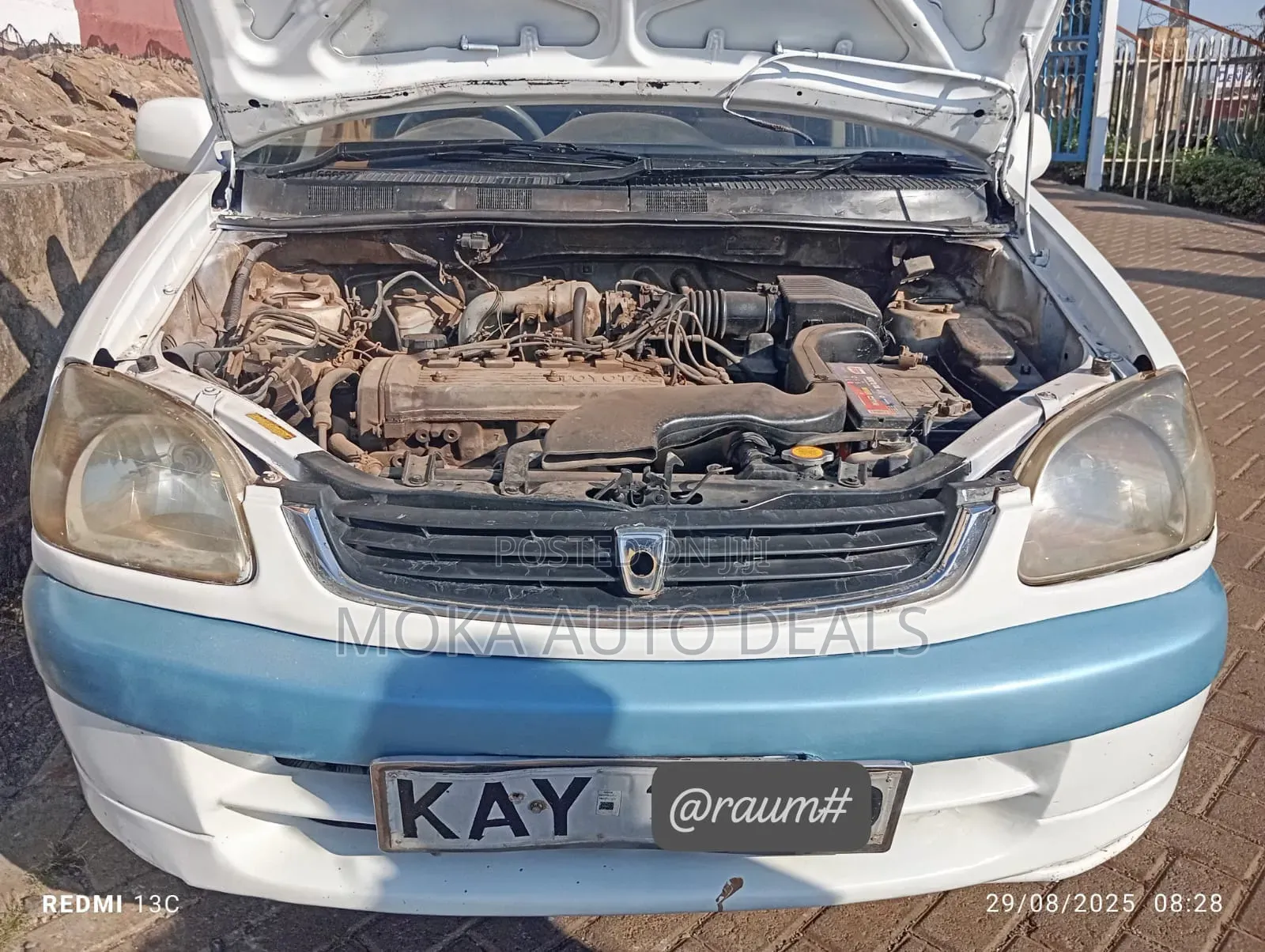 Toyota Raum 2000 White