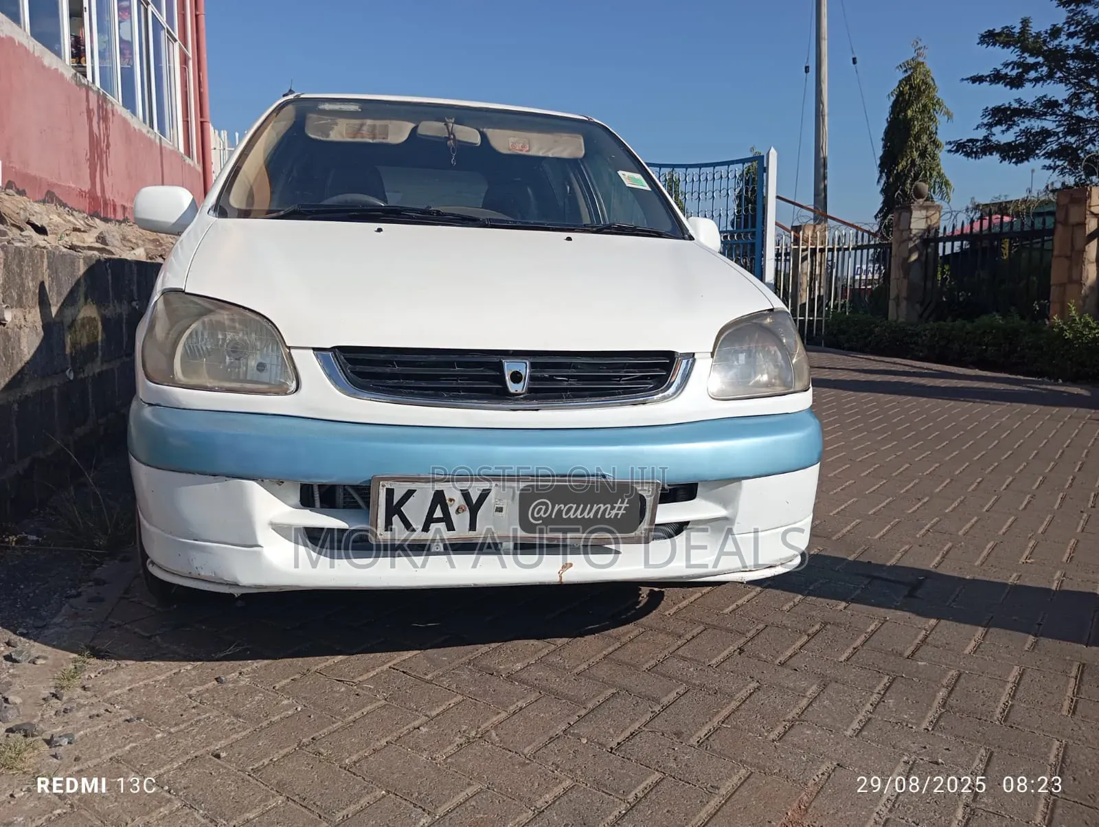 Toyota Raum 2000 White