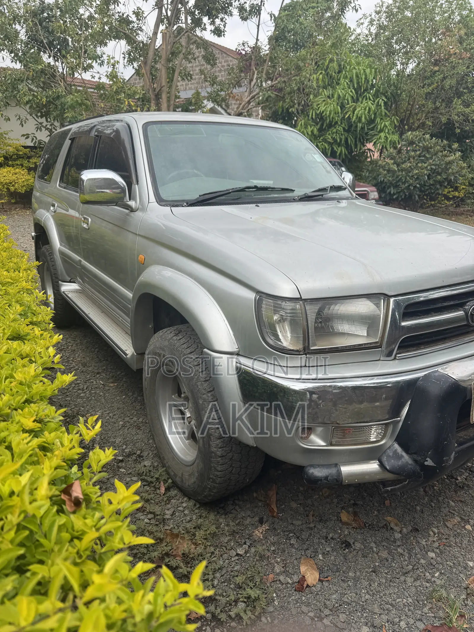 Toyota Hilux Surf 2.7 SSR 2000 Gray