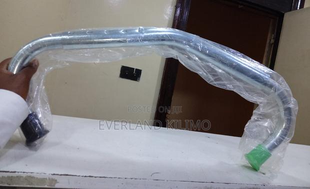 Adjustable Rust Resistant Cow Anti Kick Bar