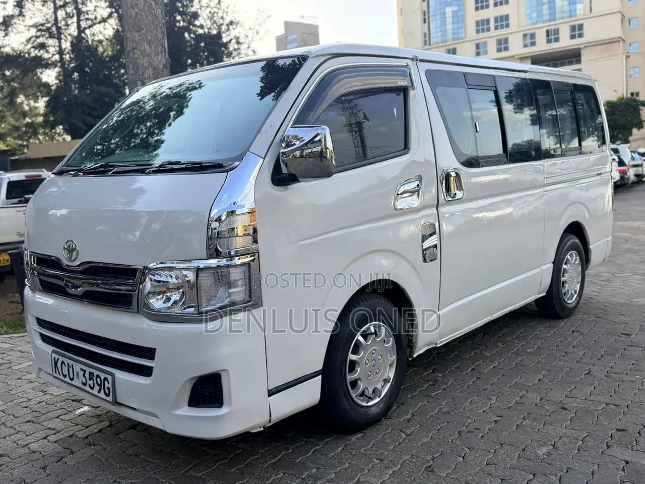 Toyota Grand HiAce 2012 White