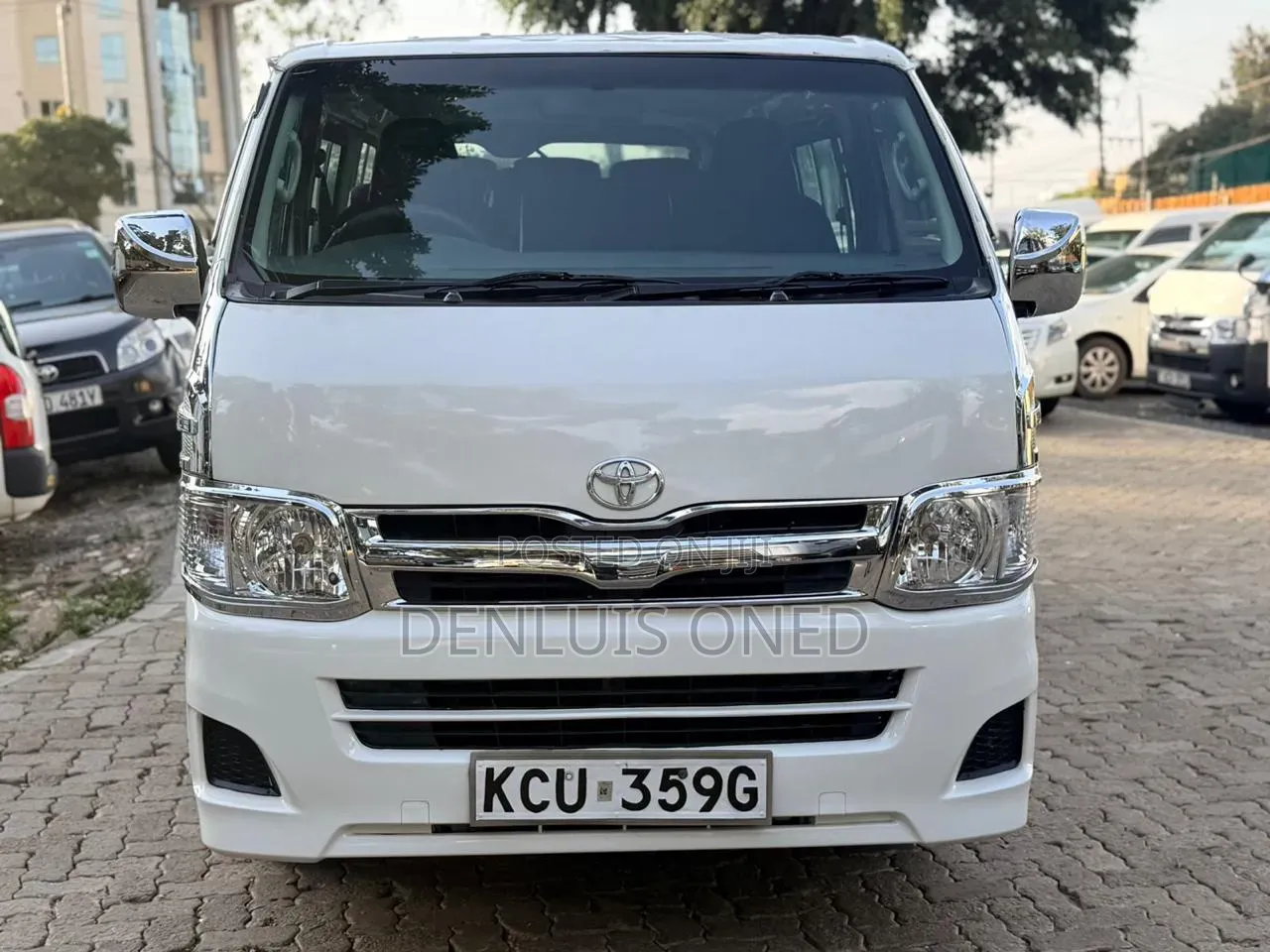 Toyota Grand HiAce 2012 White