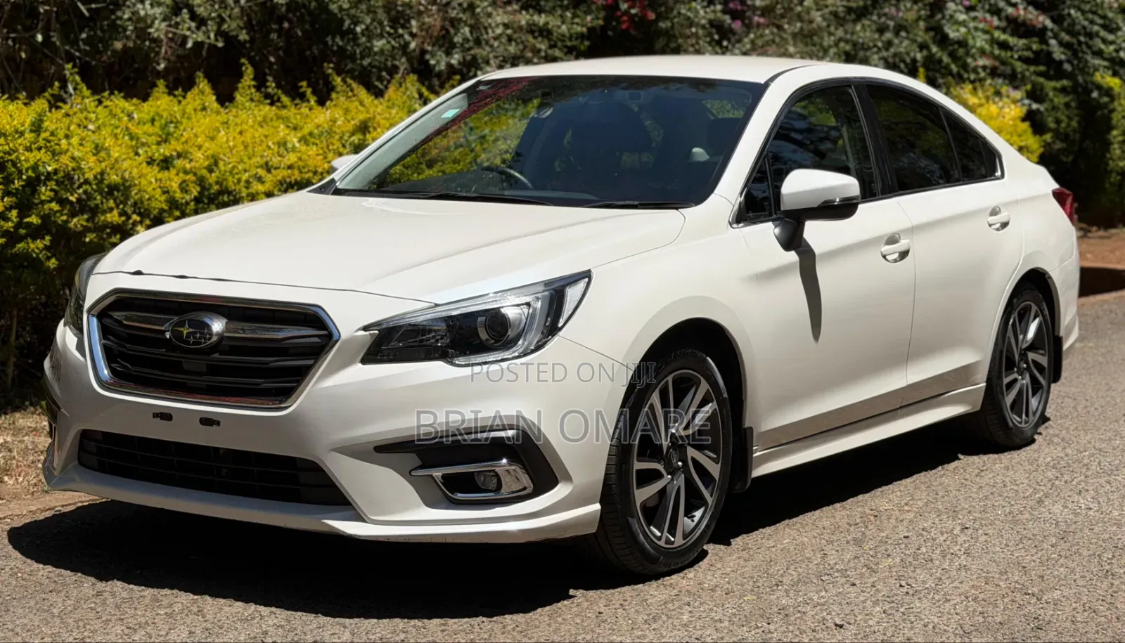 Subaru Legacy 2018 White