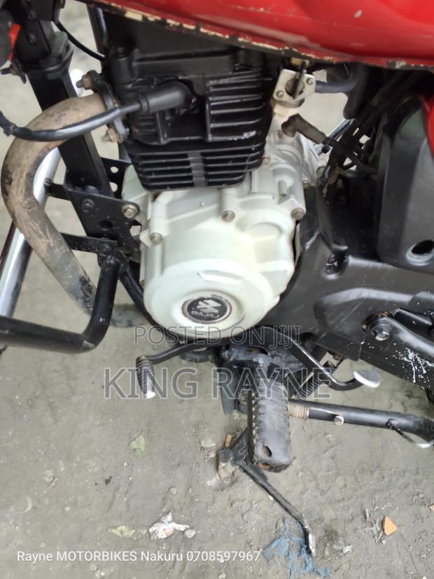 Bajaj Boxer 150 UG 2024 Red - thumbnail 4