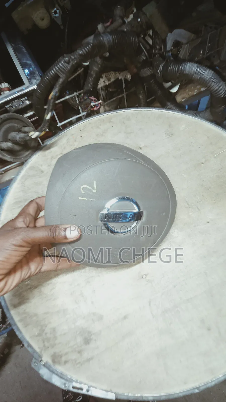 Airbag Nissan March 2013