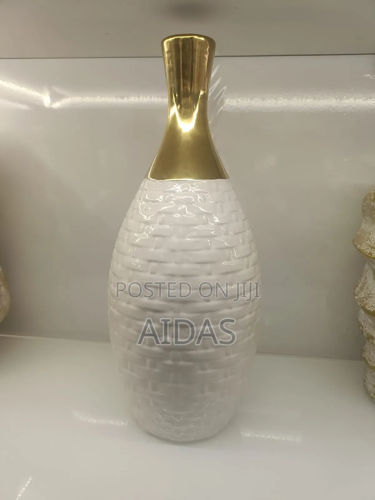 Decorative Vase – Elegant Modern Flower Vase for Home Office Décor