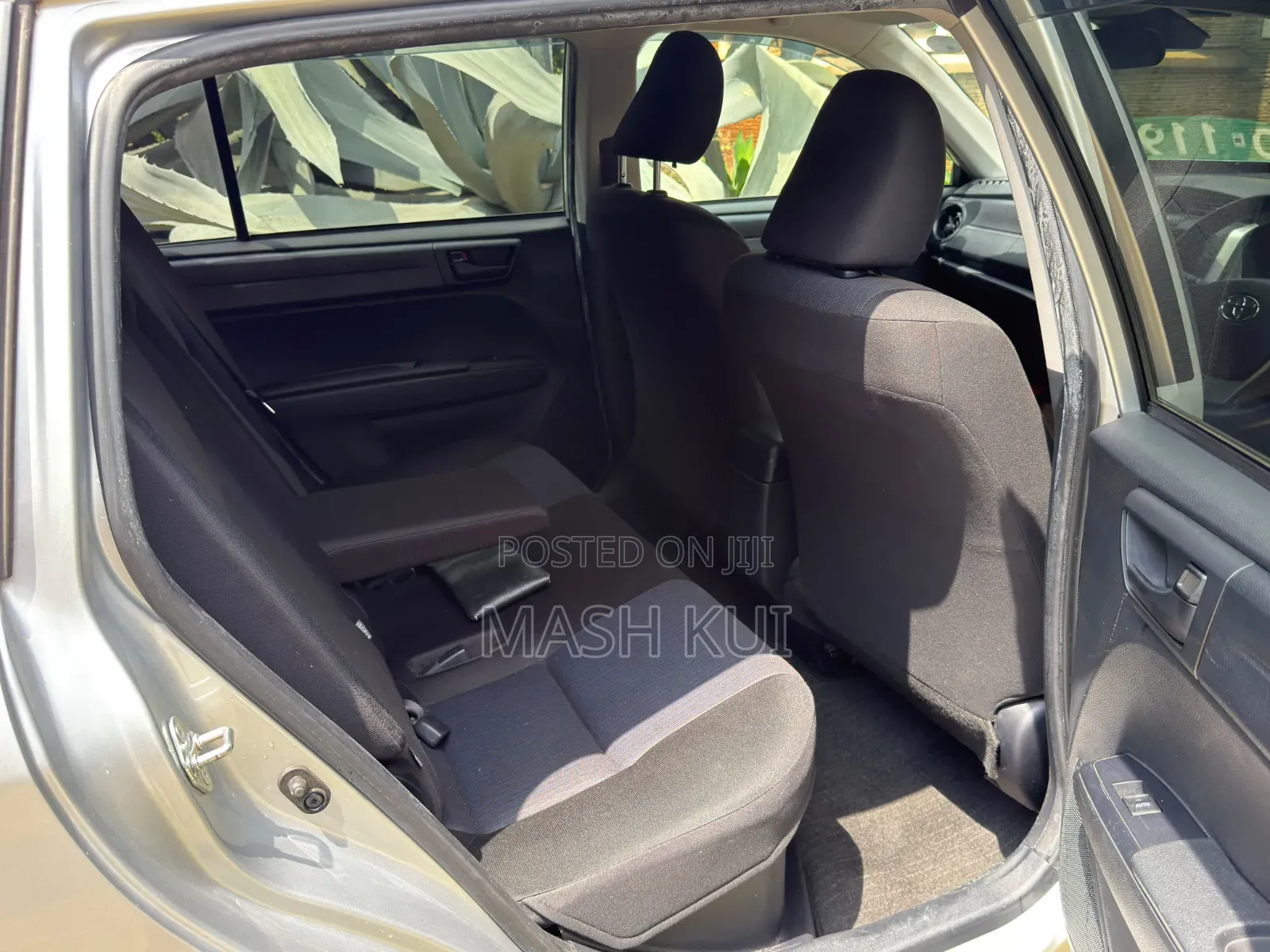Toyota Corolla Fielder 2019 Silver