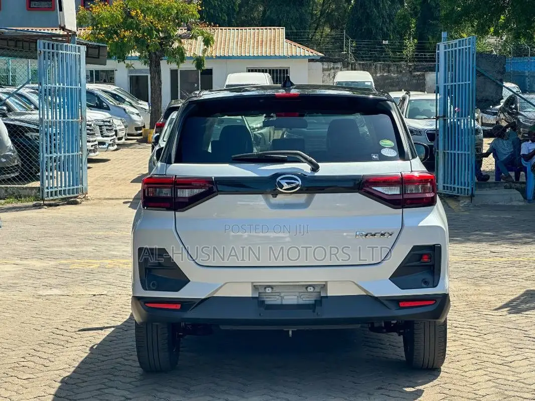 Daihatsu Rocky 2019 Pearl
