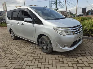 Nissan Serena 2015 Silver