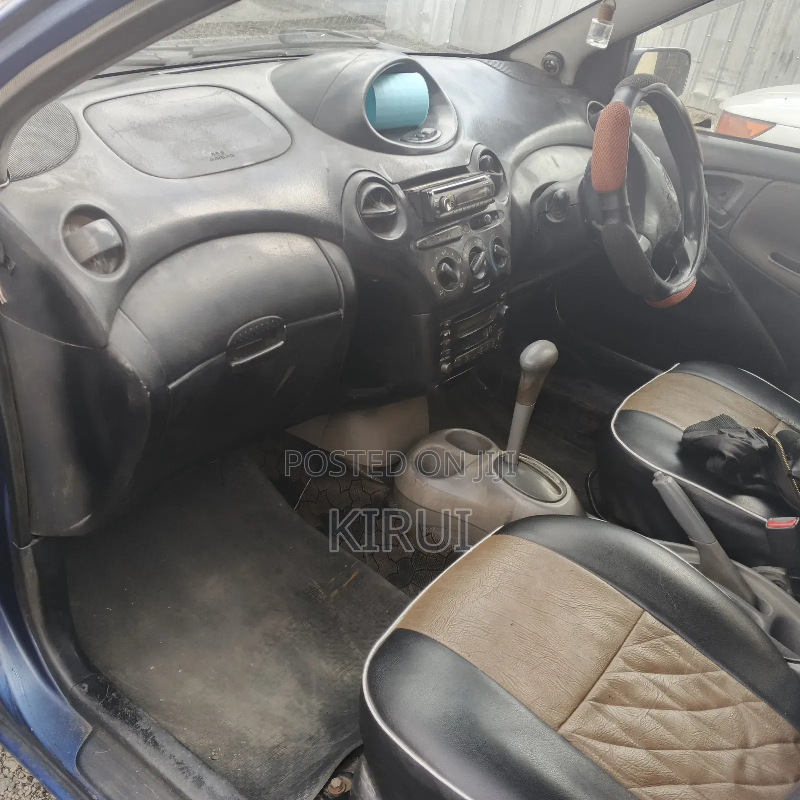 Toyota Vitz 2005 Blue