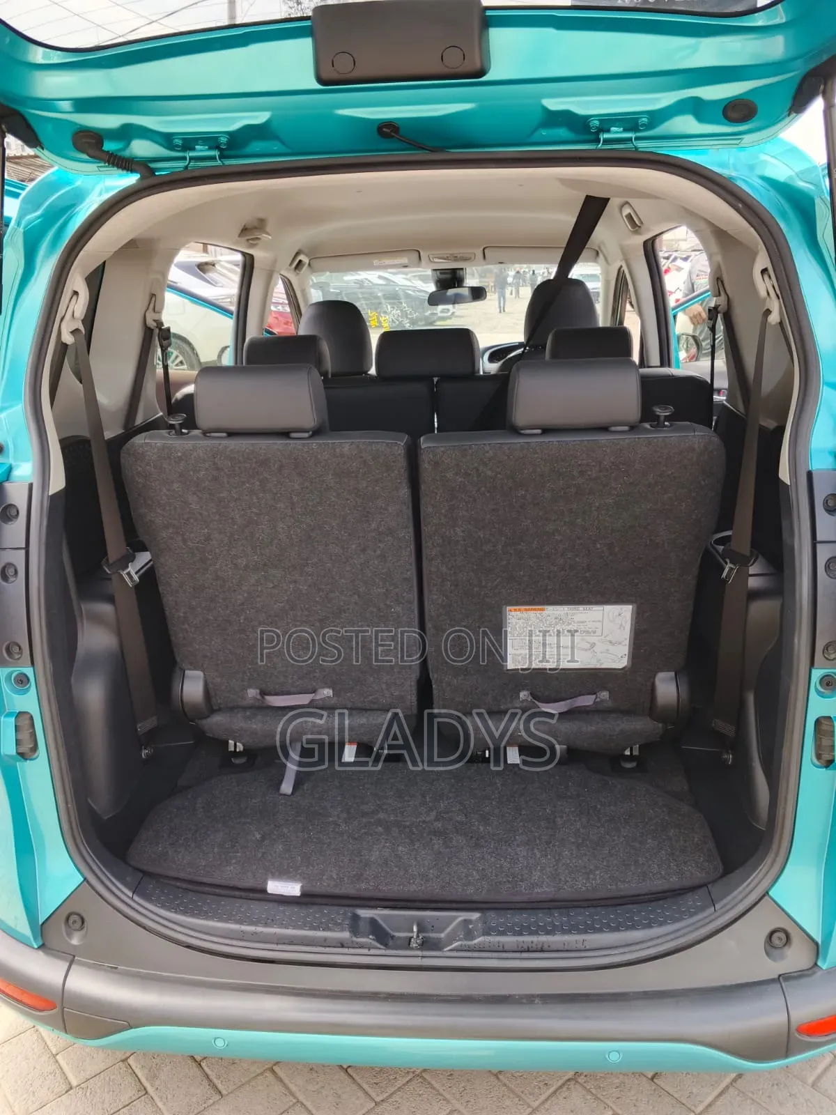 Toyota Sienta 2019 Green