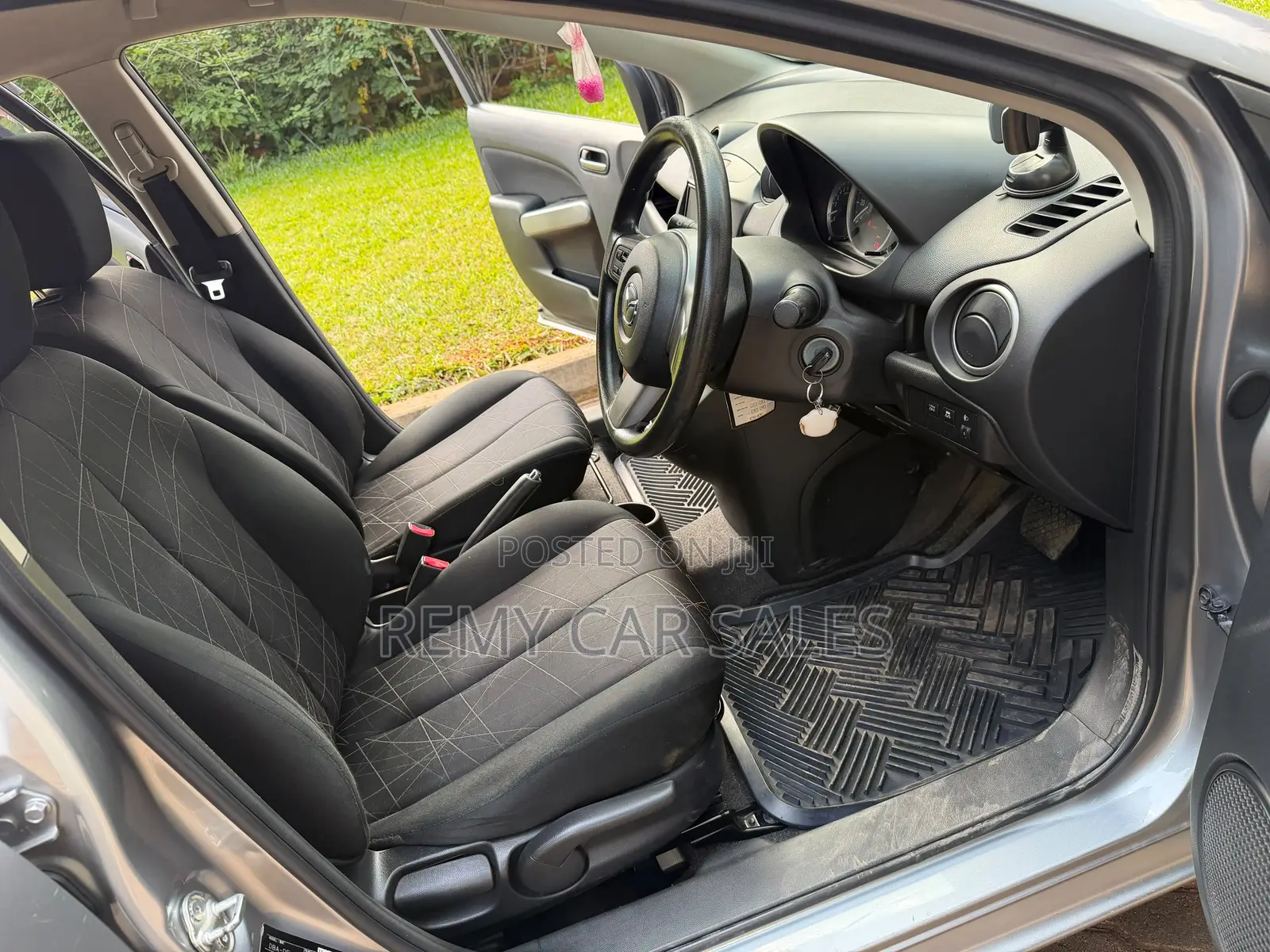 Mazda Demio 2012 Gray