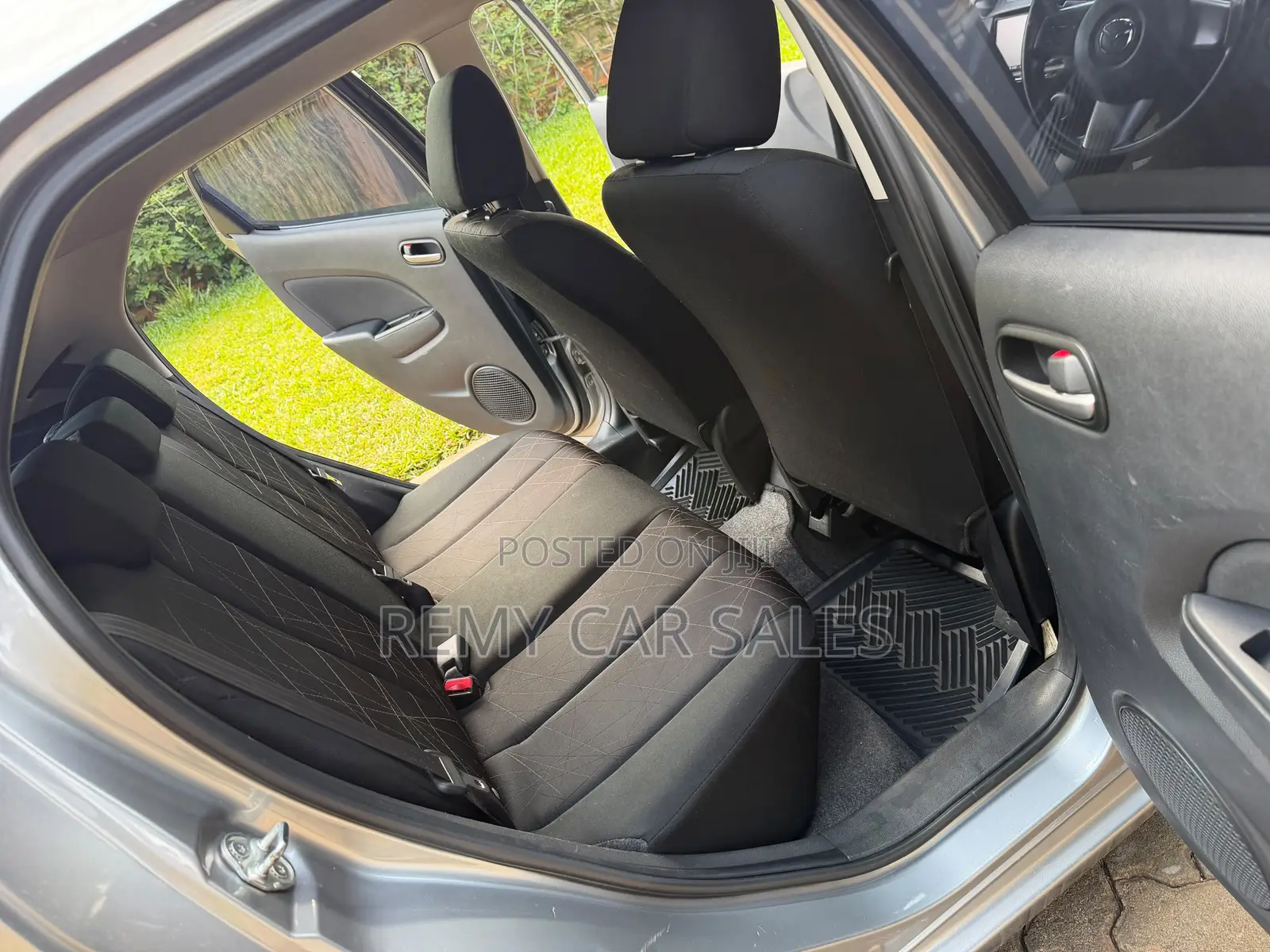 Mazda Demio 2012 Gray