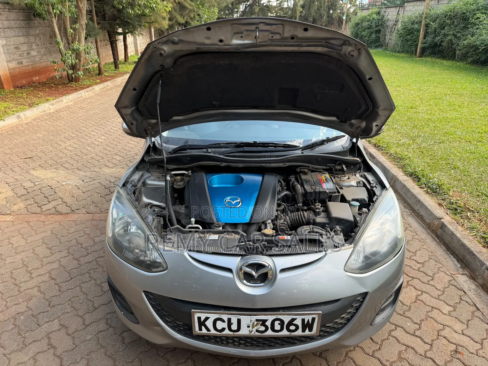 Mazda Demio 2012 Gray