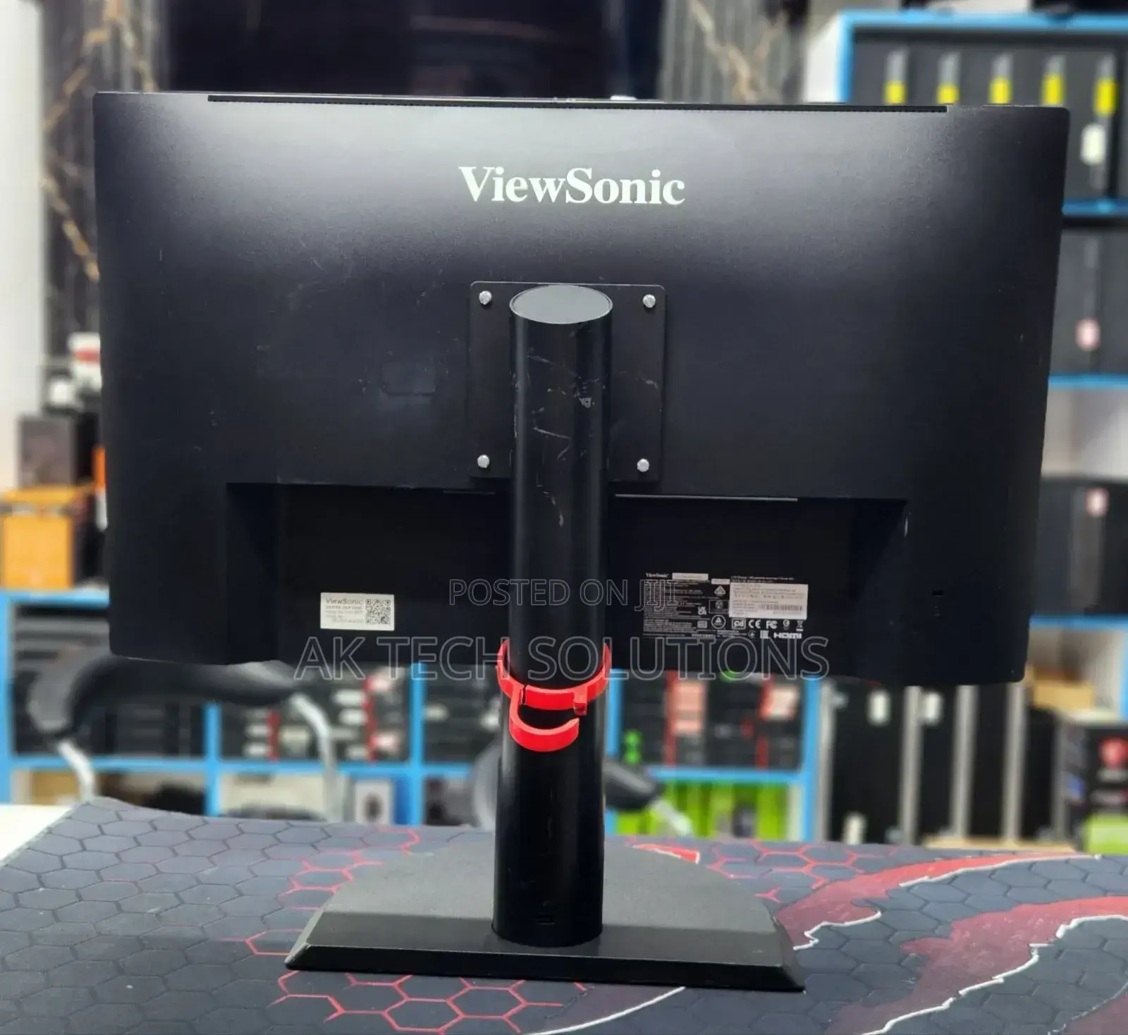 Viewsonic Vx2768-2kp
 Display 
144hz Refresh Rate 
Speakers 