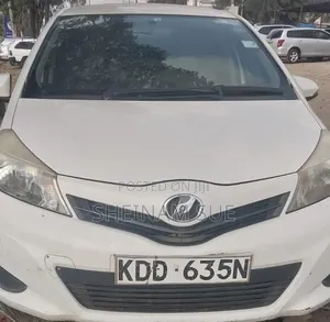 Toyota Vitz 2014 White