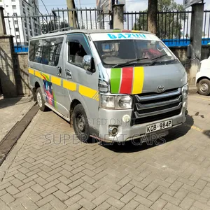 Toyota HiAce 2008 Silver