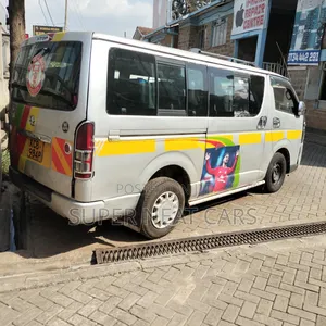 Toyota HiAce 2008 Silver