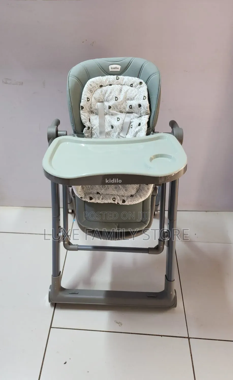 Kidilo Adjustable Height Manual Swing Feeding Chair
