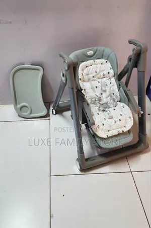 Kidilo Adjustable Height Manual Swing Feeding Chair