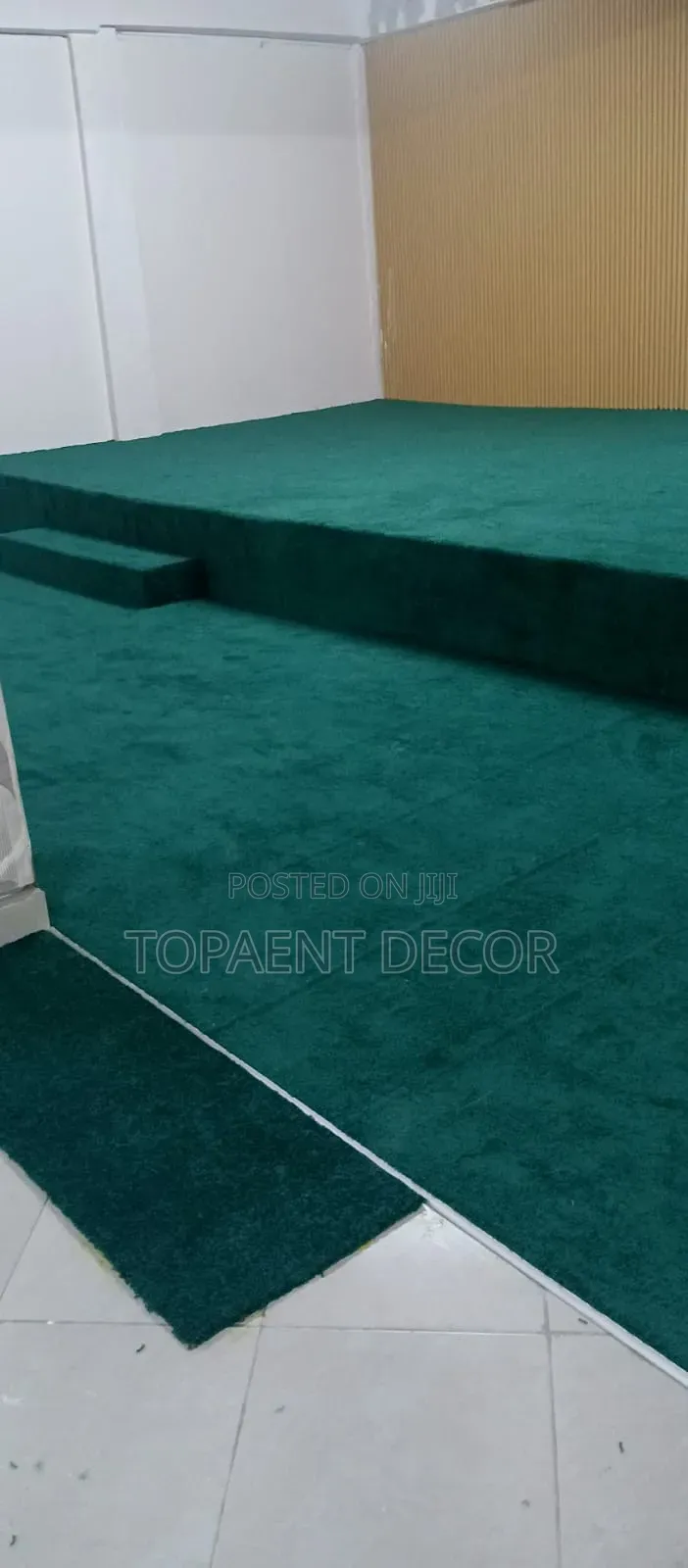 Green Floor Wall to Wall Carpets