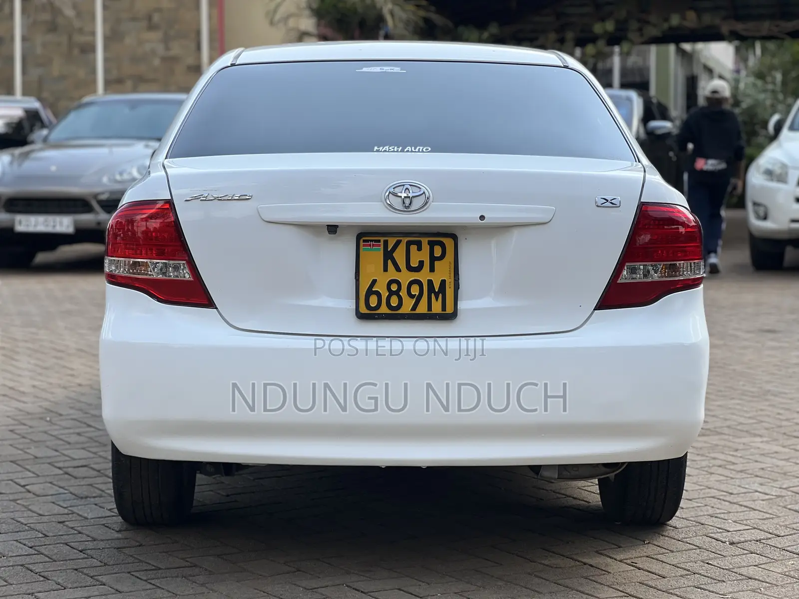 Toyota Axio 1.5 G 2WD 2011 White