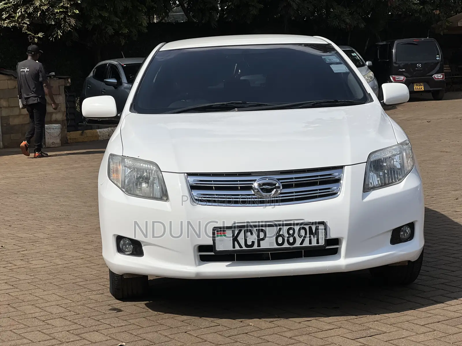 Toyota Axio 1.5 G 2WD 2011 White