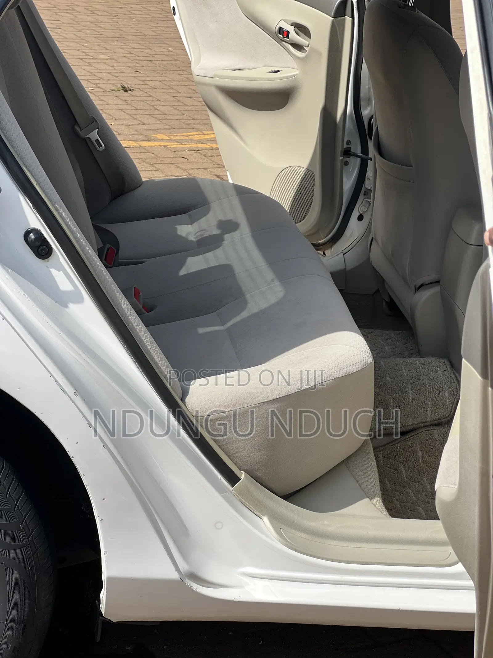 Toyota Axio 1.5 G 2WD 2011 White
