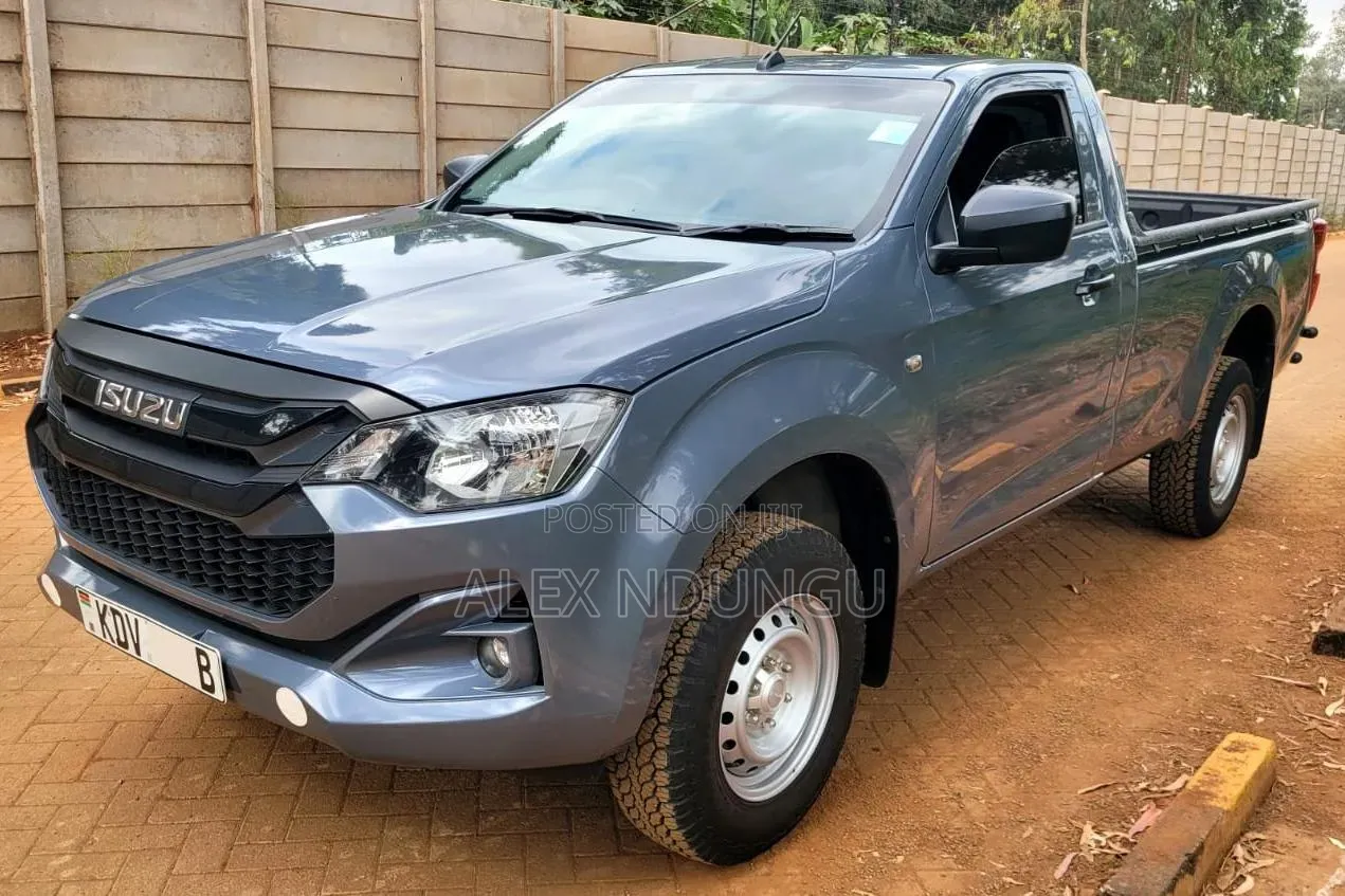 Isuzu D-MAX 2025 Silver
