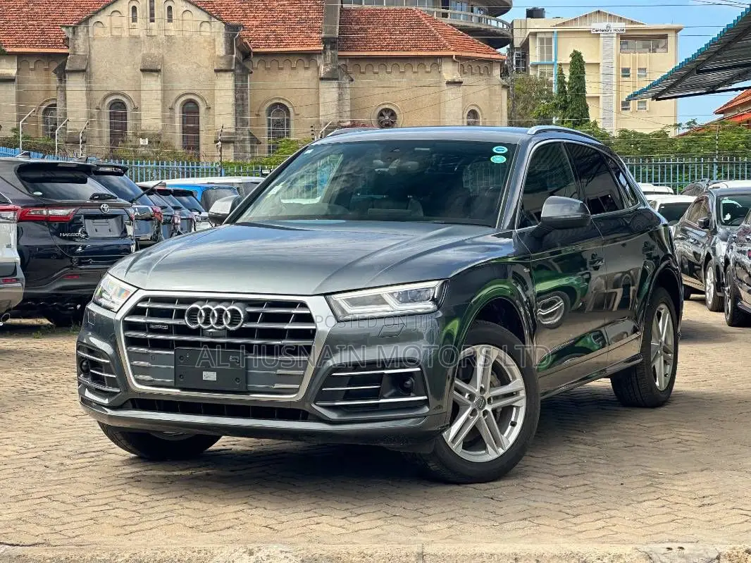 Audi Q5 2.0T Premium AWD quattro 2019 Gray