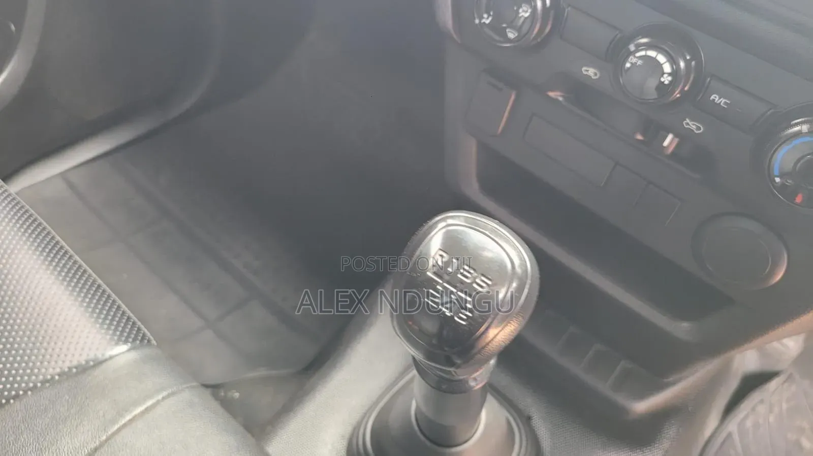 Isuzu D-MAX 2025 Silver