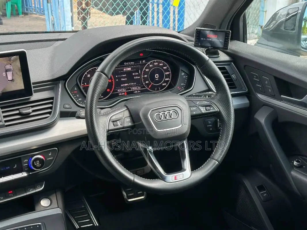 Audi Q5 2.0T Premium AWD quattro 2019 Gray