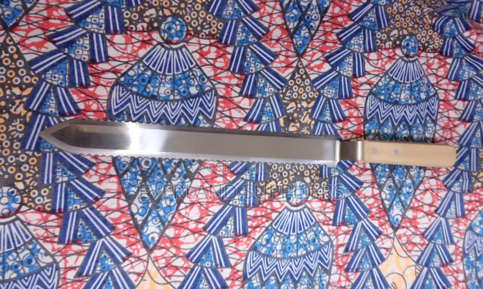 Serrated Uncapping Knife